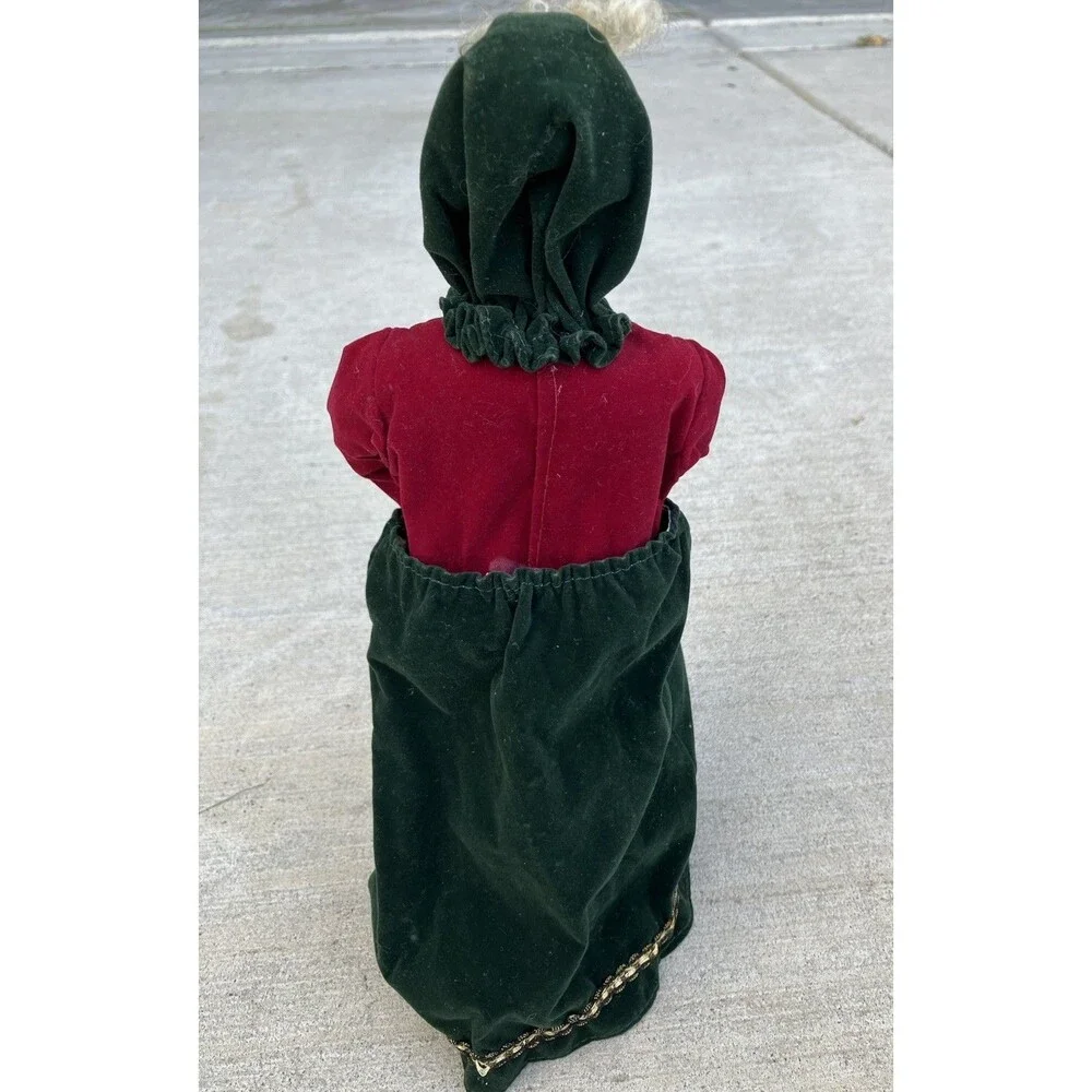 Vintage Christmas Caroler - Woman 12